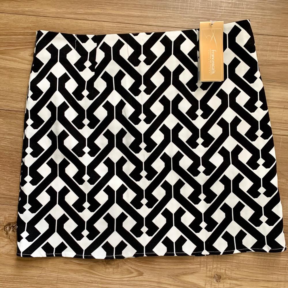 Francesca's Collections Womens Skirt. Size M. NWT
